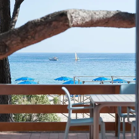 Iselba Hotel apartamentowy 4*