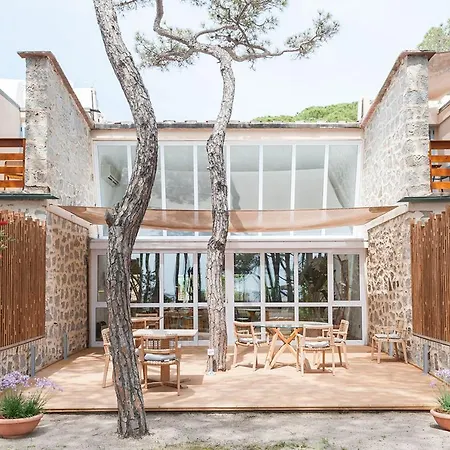 Iselba Aparthotel 4*